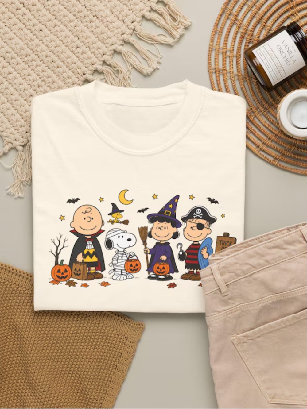 Vintage Cartoon Halloween Graphic Tee - Cream Fun Dog and Friends T-Shirt